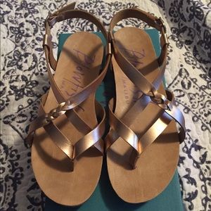 Blowfish Granola Sandals, Rosegold, Excellent cond